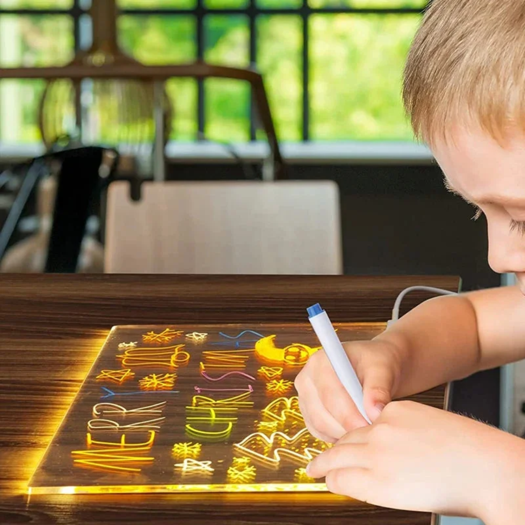 Lumínica Kids® Haz que tu hijo se enamore de aprender mientras crea magia con sus manos!